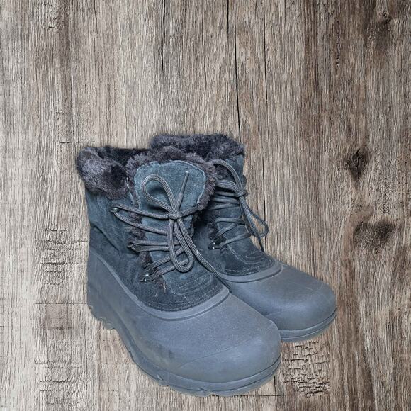 Sorel Shoes - Sorel black women’s Snow Angel winter boots size 8